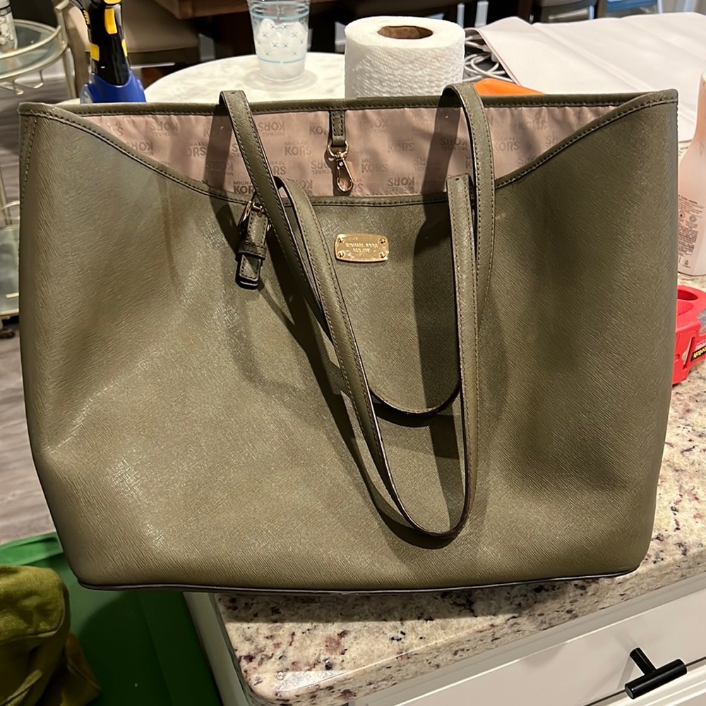Michael Kors Tote